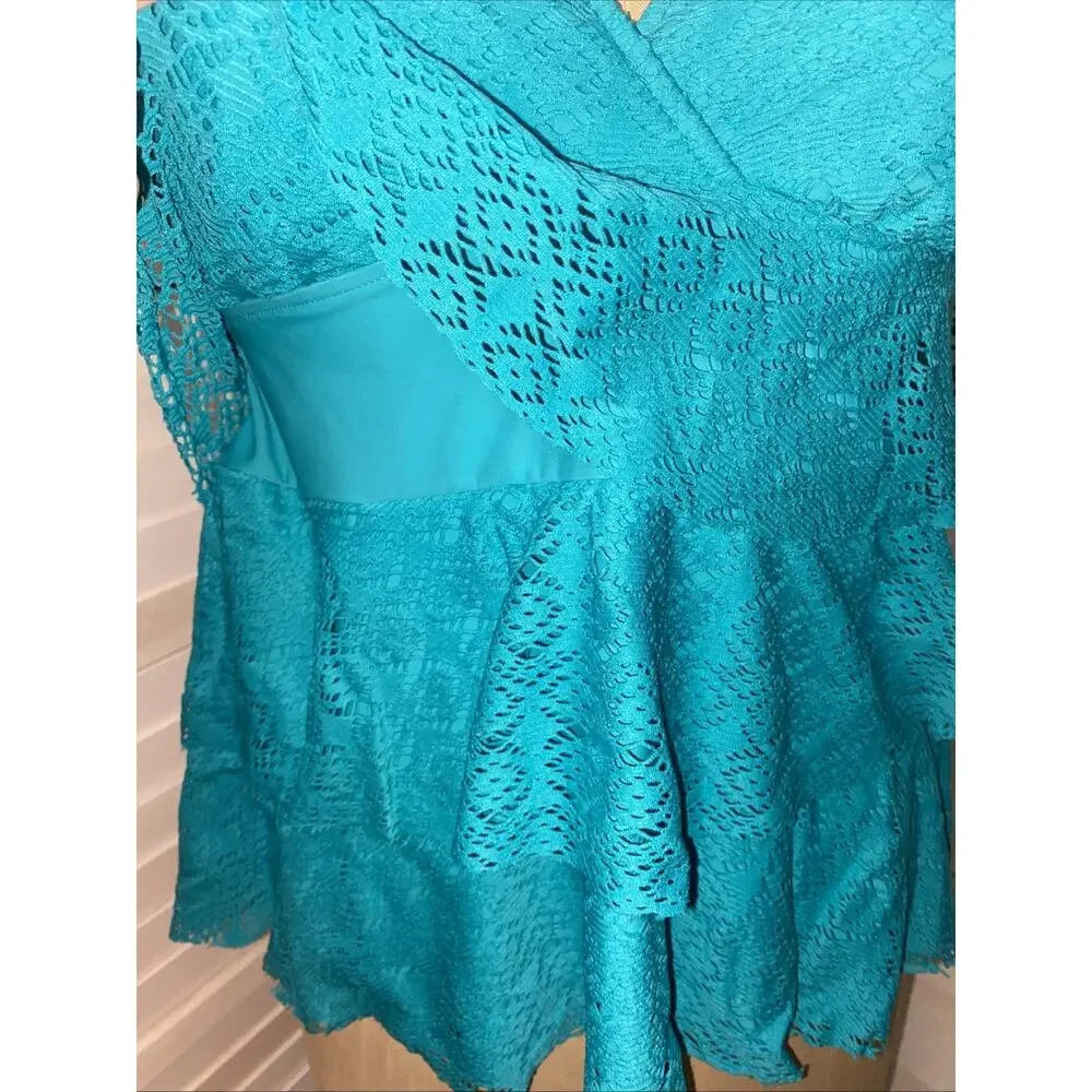 New W/ Tags Penbrooke Women’s Swimsuit Top Tankini Teal Green Size 14